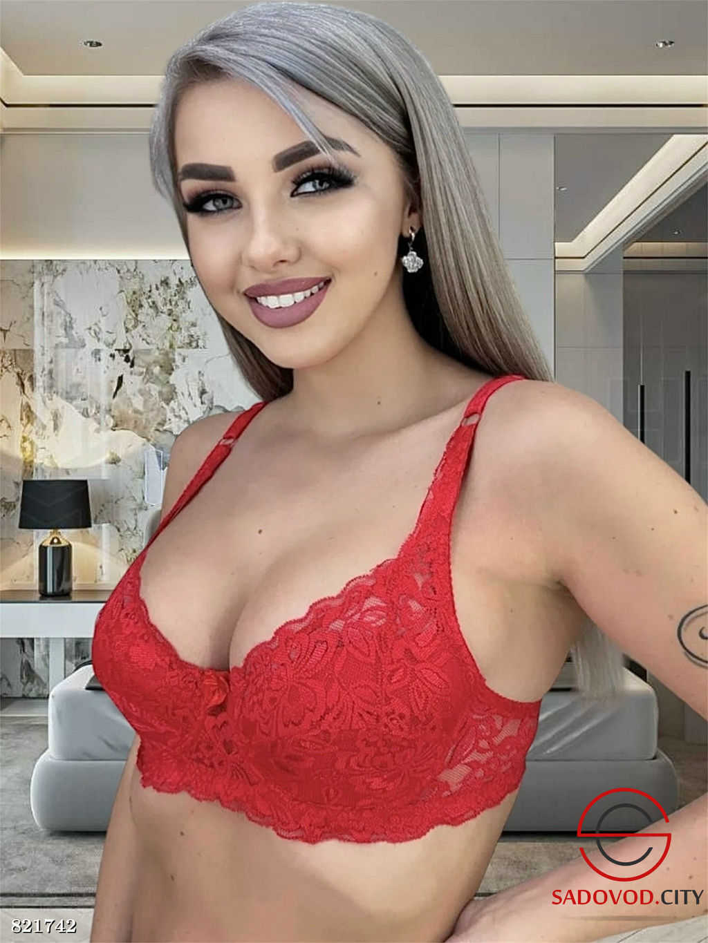 Бюстгальтер с тонким поролоном на косточках