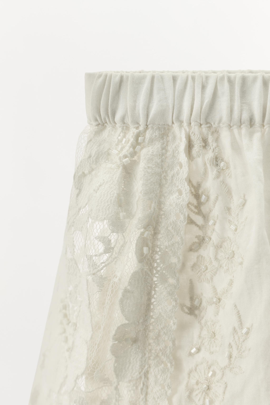 LIMITED EDITION EMBROIDERED LACE SHORTS - Zara фото 4