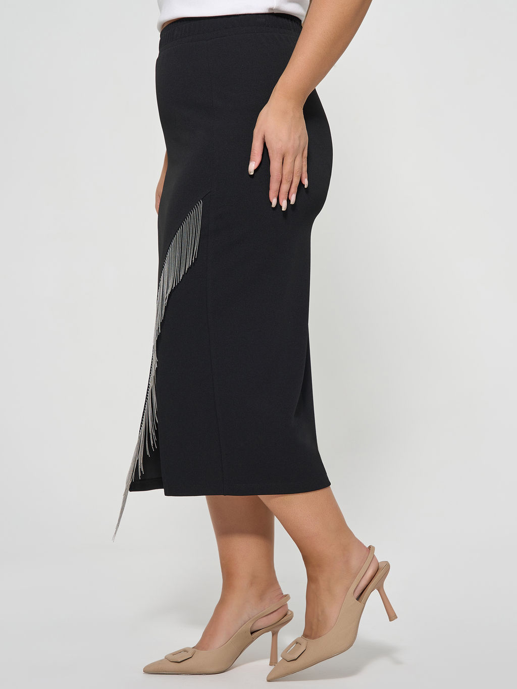 Юбка с разрезом и бахромой