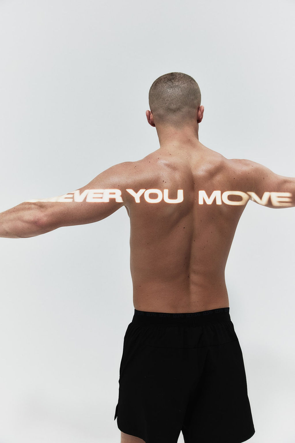 Pantalon corto a media pierna en DryMove - H&m фото 9