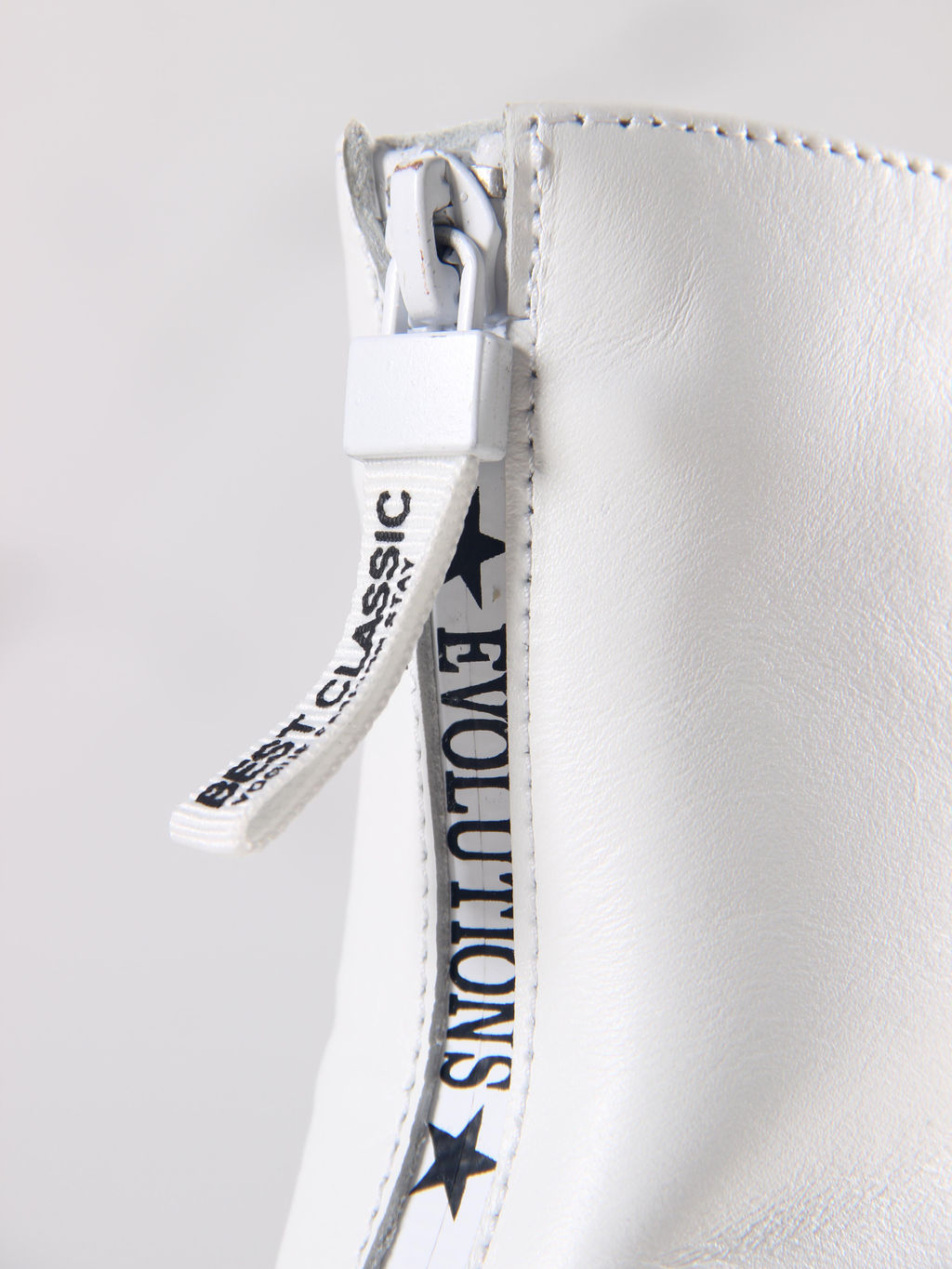 Ботинки 325.L.21074w. Белый/Мех