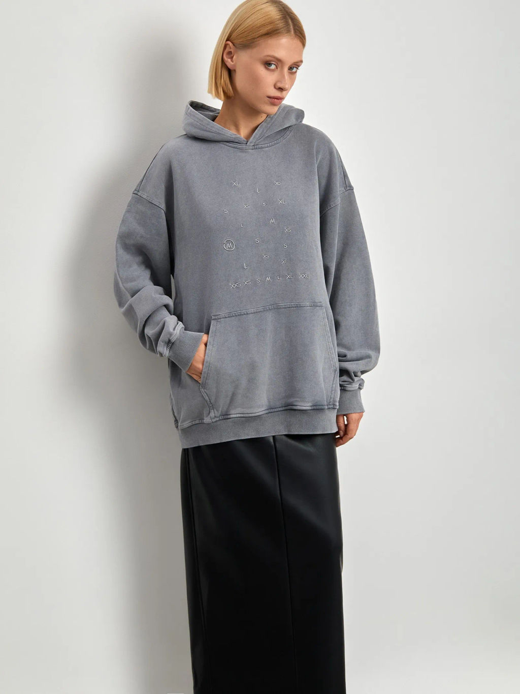 Худи с эффектом варки и вышивкой - Emka фото 7