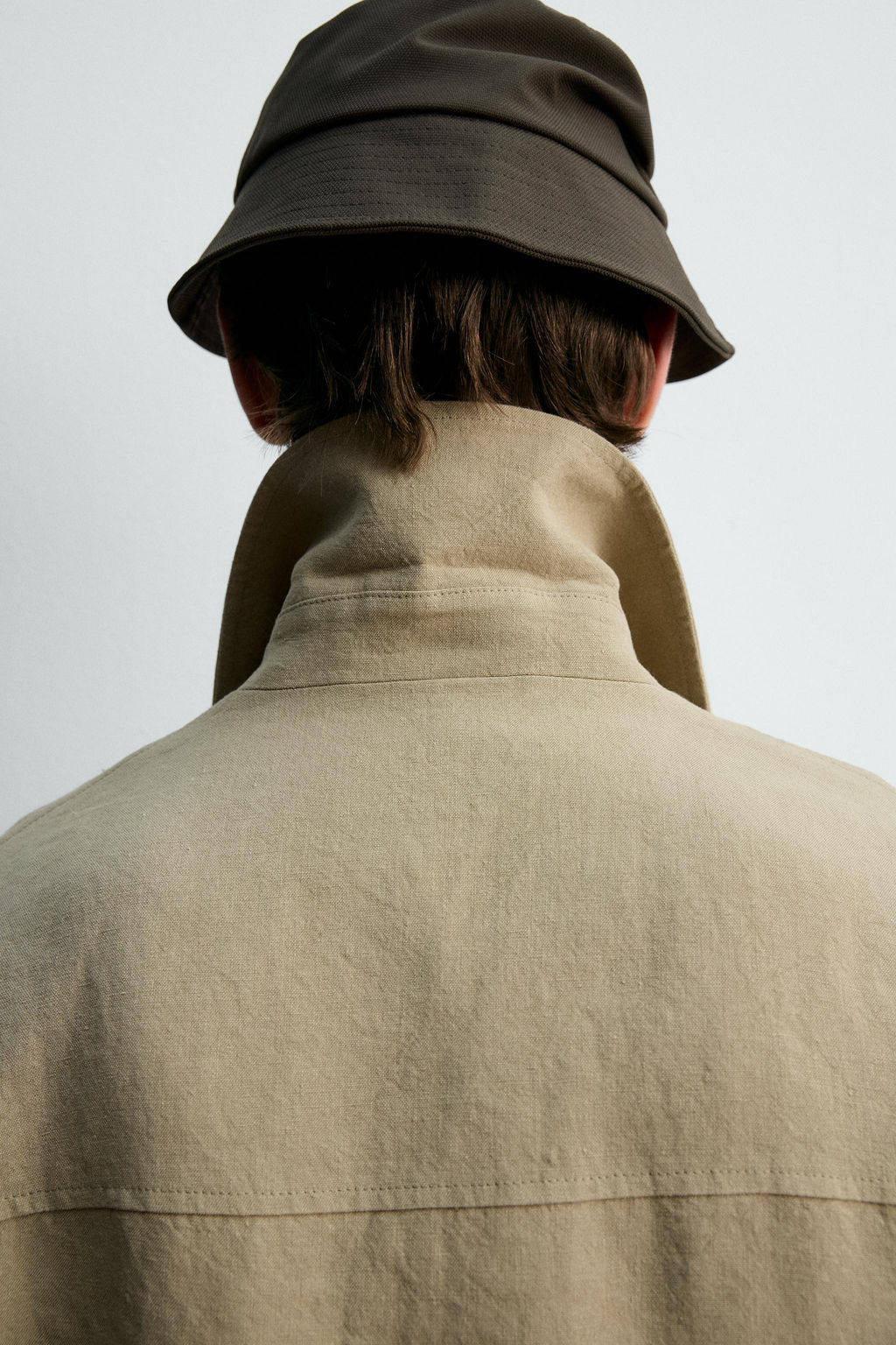 SOBRECAMISA CROPPED FIT 100% LINO LIMITED EDITION / Tostado - Zara фото 6