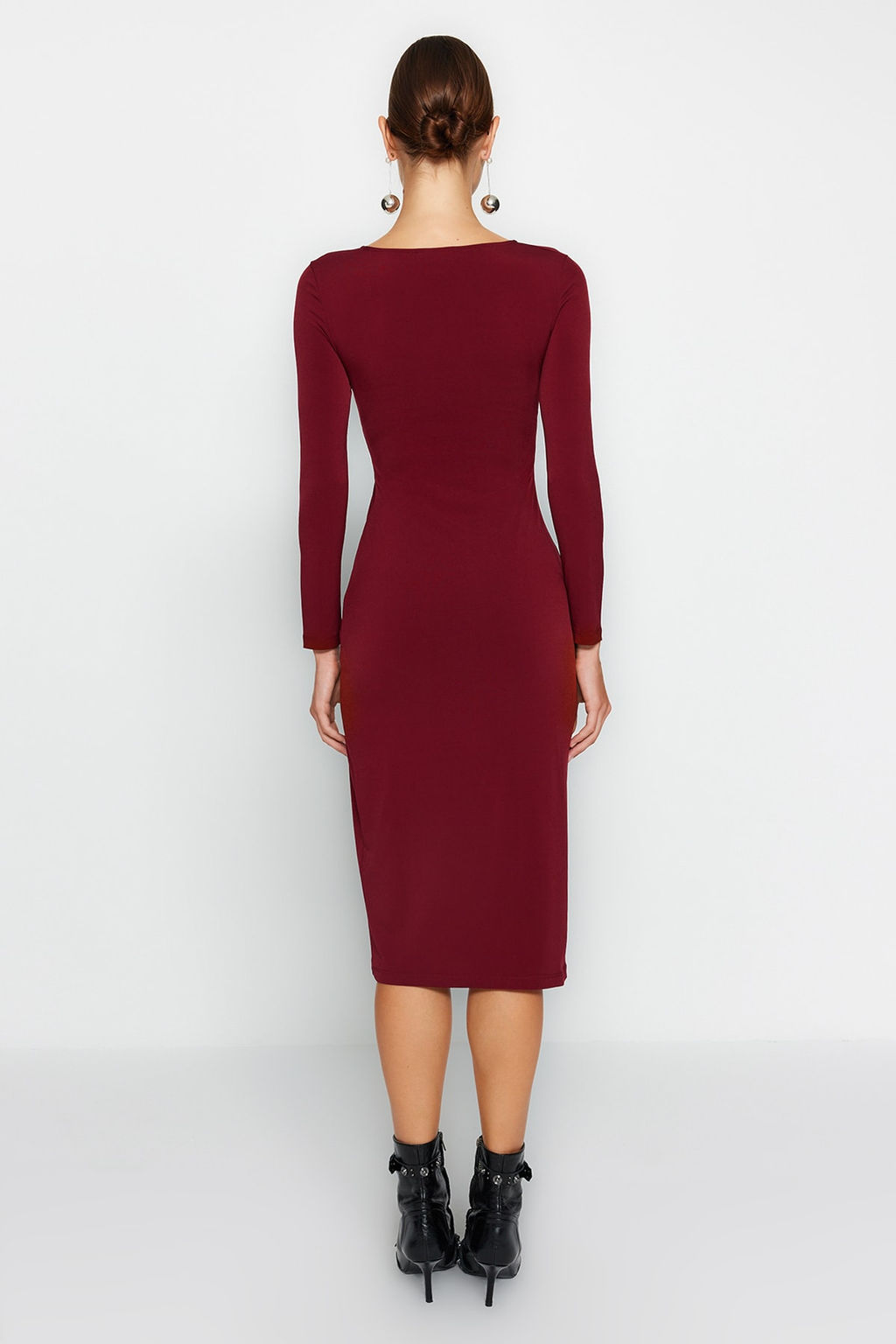 TRENDYOLMILLA Bordo Y?rtmacl? Vucuda Oturan Asimetrik Yaka Uzun Kollu Midi Orme Kalem Elbise TWOAW24EL00118  фото 5