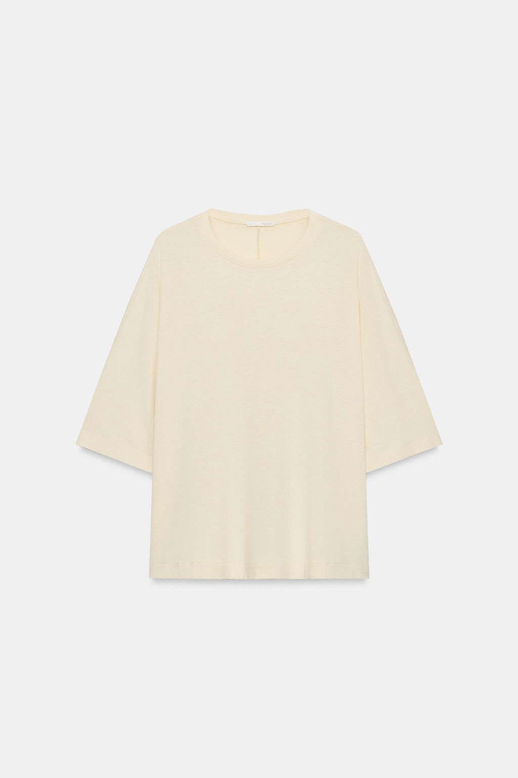 CAMISETA OVERSIZE FLUIDA / Mantequilla