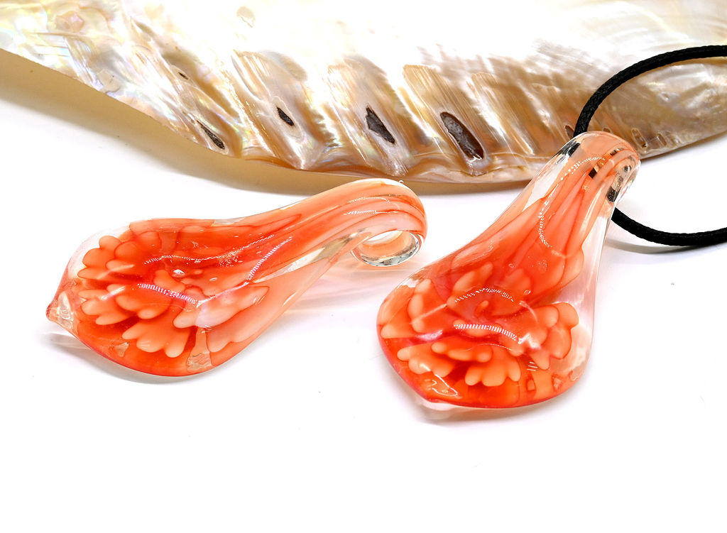 Подвеска с цветком из муранского стекла 32*58мм цв.оранжевый