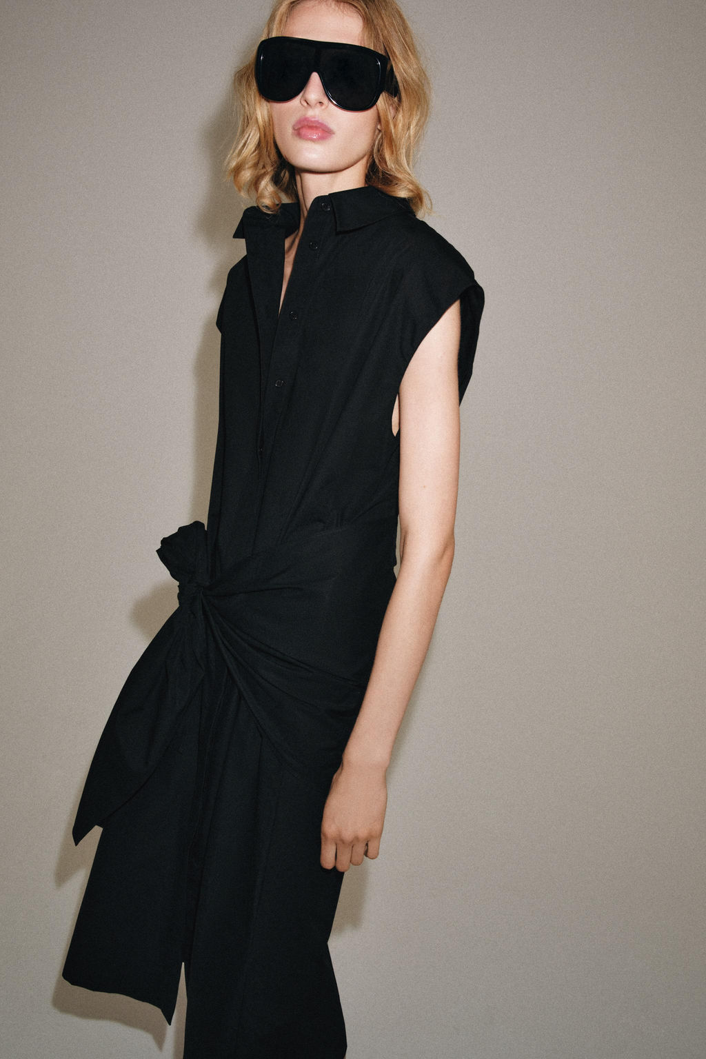 VESTIDO CAMISERO FAJ?N ZW COLLECTION / Negro - Zara фото 5