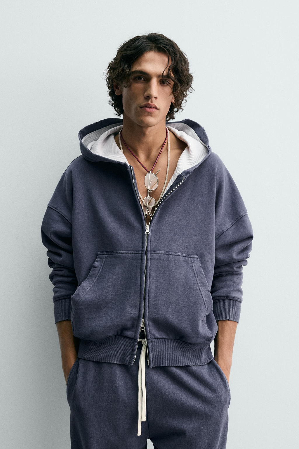 SUDADERA COMBINADO WAFFLE CAPUCHA / Azul tinta