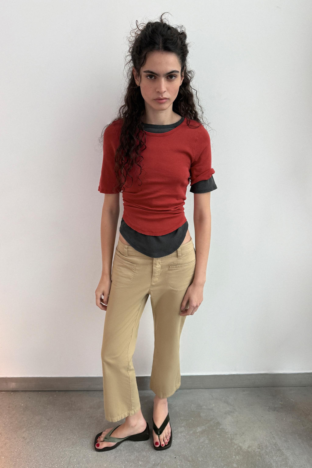 CAMISETA EFECTO LAVADO / Rojo - Zara фото 4
