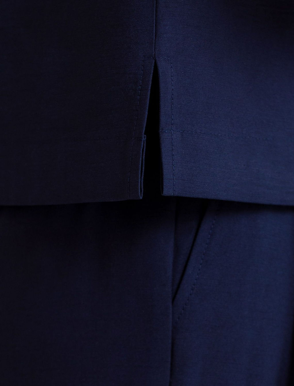 Топ c вырезом лодочка из плотного лиоцелла - Vilatte фото 2