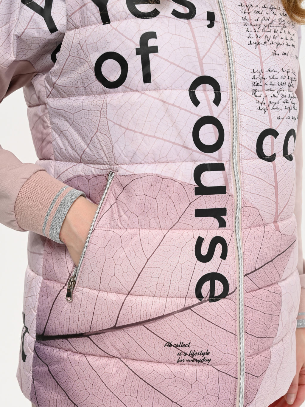 Уникальный стеганный жилет на синтепоне с принтом дизайнерской работы - А+б коллекция фото 15