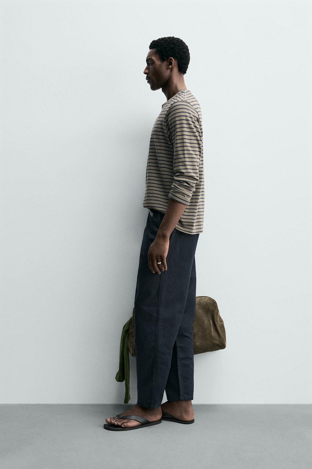 PANTAL?N FLUIDO STRAIGHT FIT / Marino - Zara фото 4