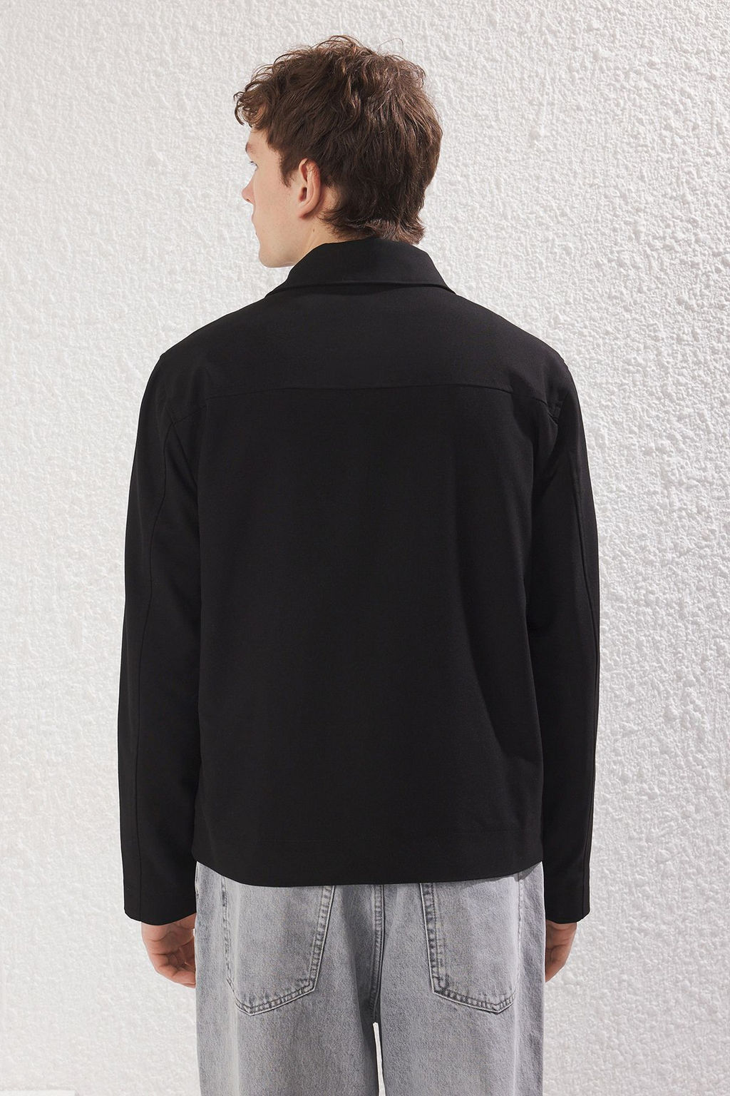Siyah Regular Fit Mevsimlik Ceket TMNSS25CE00000
