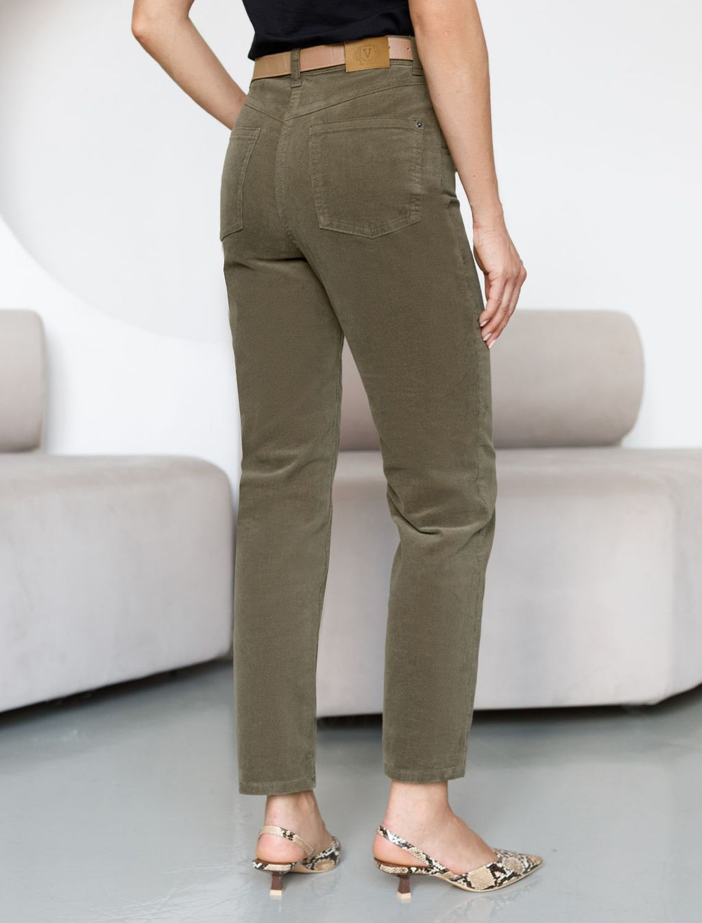 D24.283 Брюки женские хаки