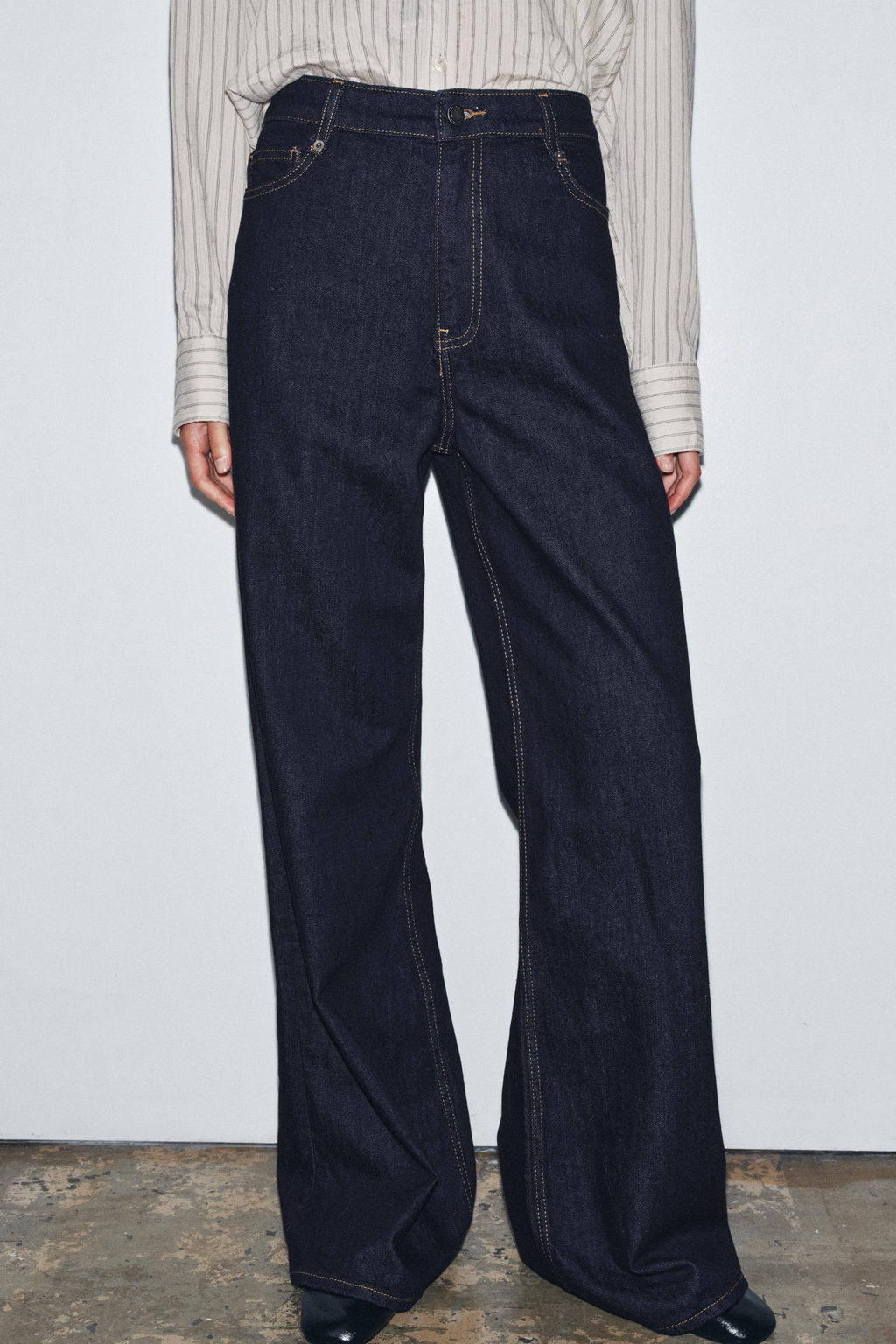 ZW COLLECTION HIGH-WAIST WIDE-LEG JEANS - Zara фото 2