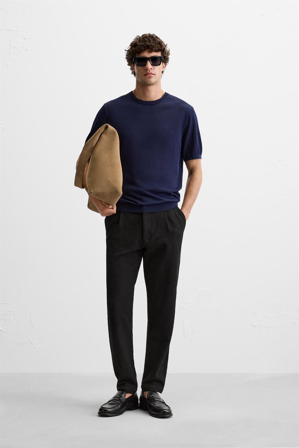 TEXTURED PLEATED TROUSERS - Zara фото 10