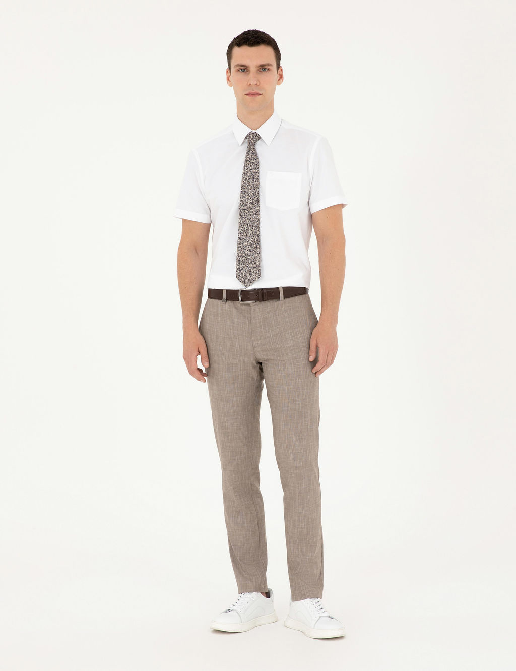 Beyaz Regular Fit K_sa Kollu Basic G_mlek