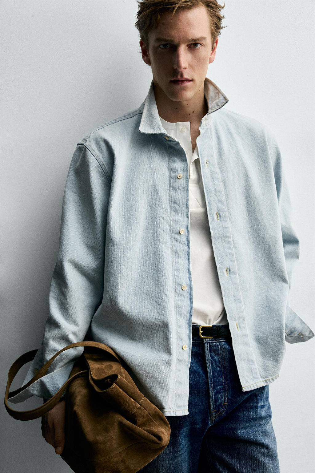 CAMISA DENIM LAVADA RELAXED FIT / Azul claro - Zara фото 6