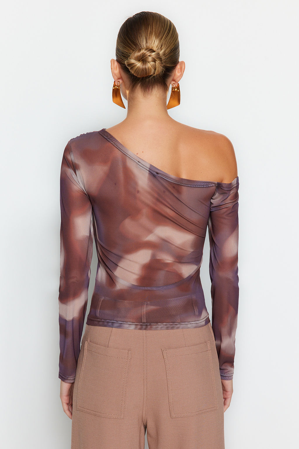 Kahverengi Tul Fitted/Vucuda Oturan Astarl? Asimetrik Yaka Orme Bluz TWOAW24BZ00051