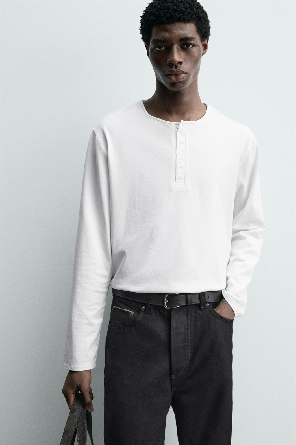 HENLEY NECK T-SHIRT