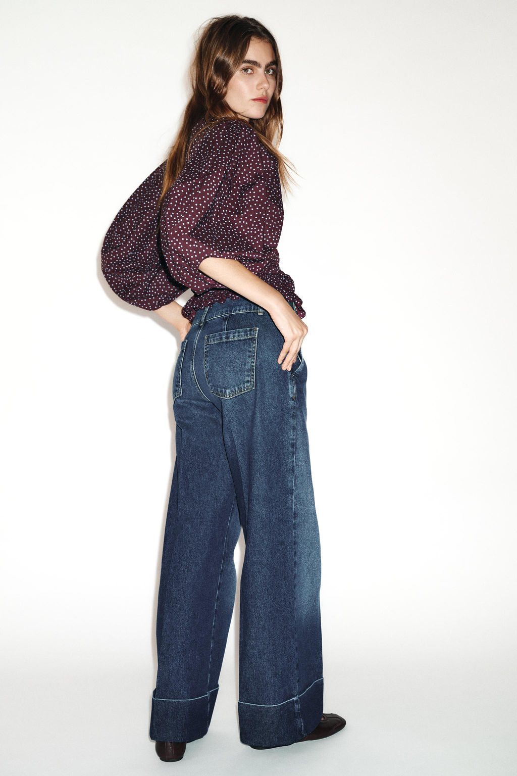 JEANS Z1975 STRAIGHT LOW-RISE TURN-UP HEMS - Zara фото 6