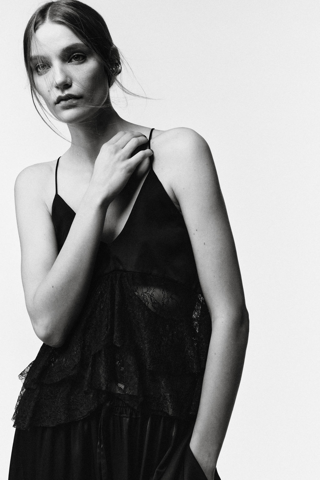 LACE COMBINED TOP LIMITED EDITION - Zara фото 2