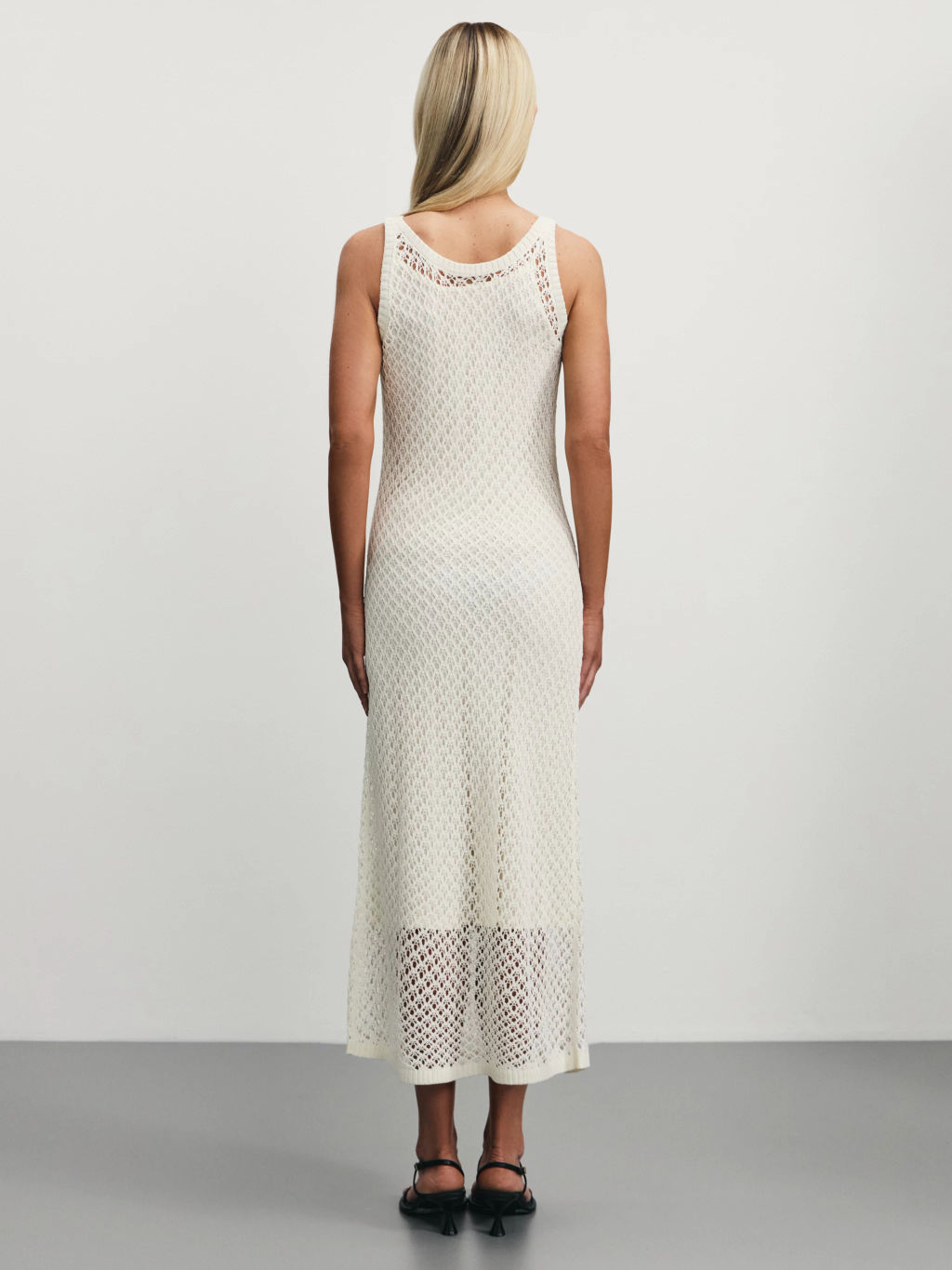 Платье ажурной вязки из вискозы / Zarina  фото 5