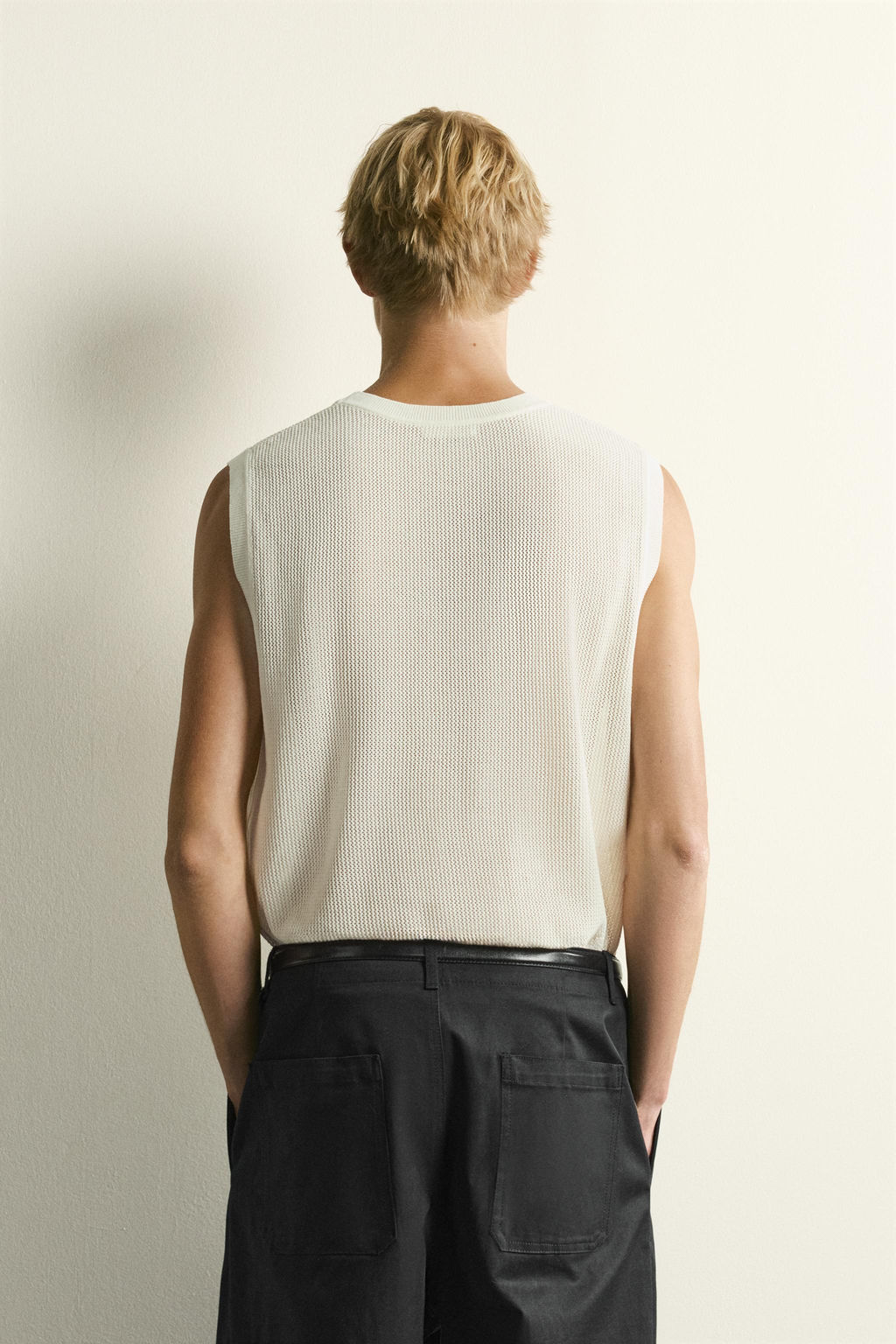 CAMISETA TANK PUNTO ESTRUCTURA RED / Crudo