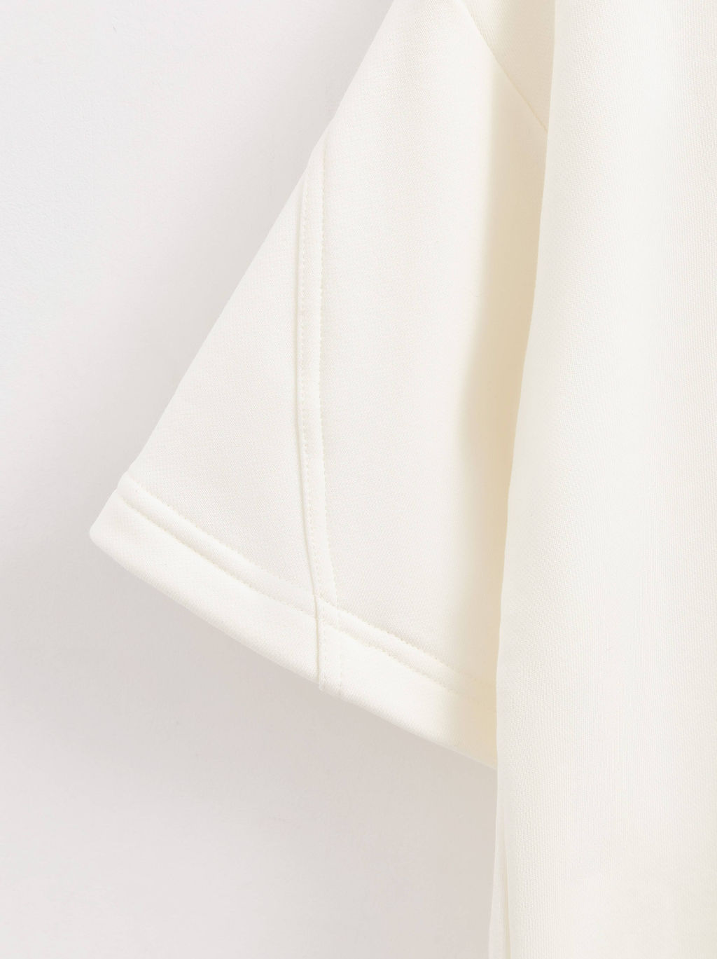 CONTE Удлиненная футболка из футера c вышивкой New chance LD 2727 off-white
