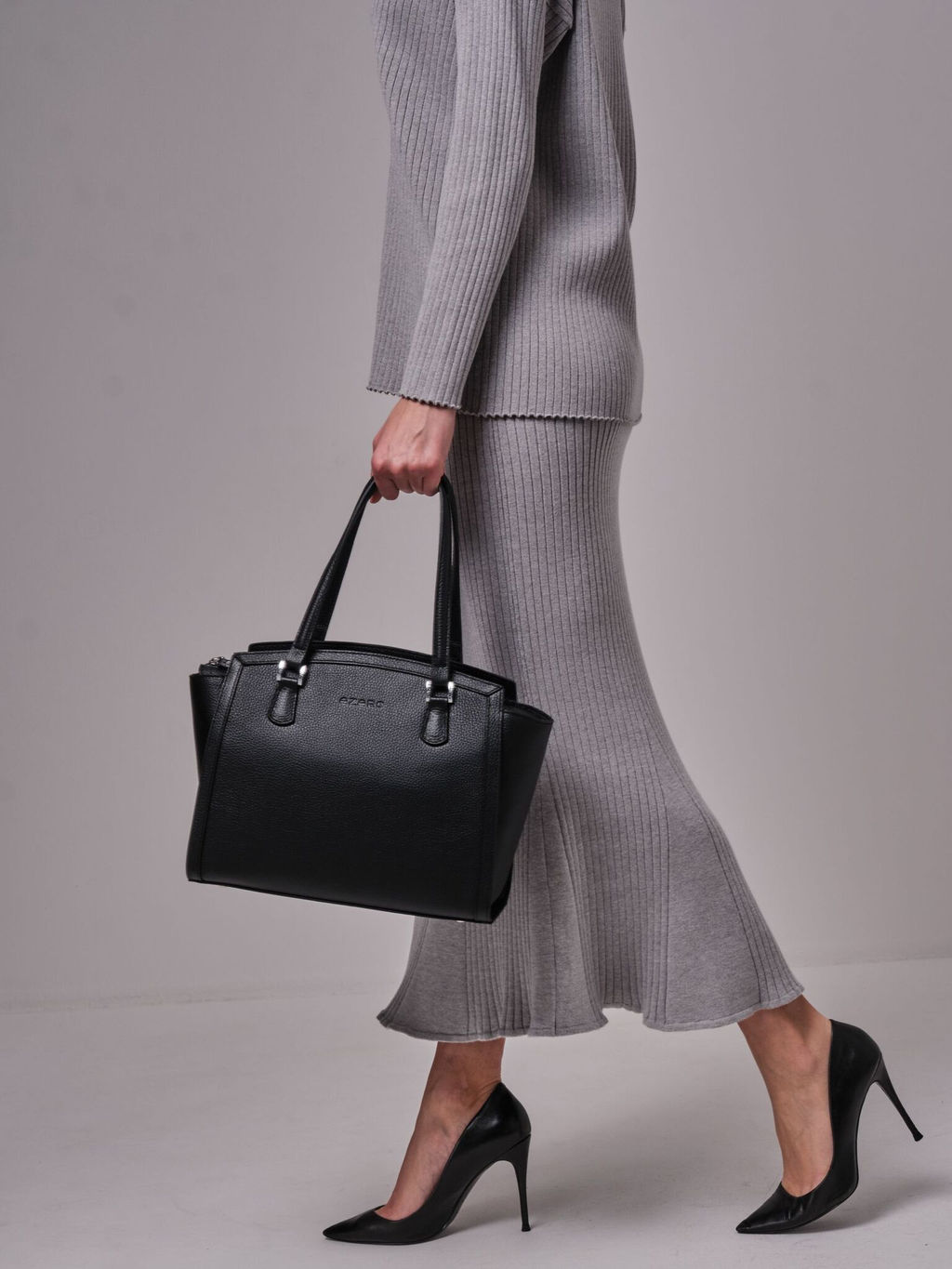 Сумка кожаная Azaro 30690 черный