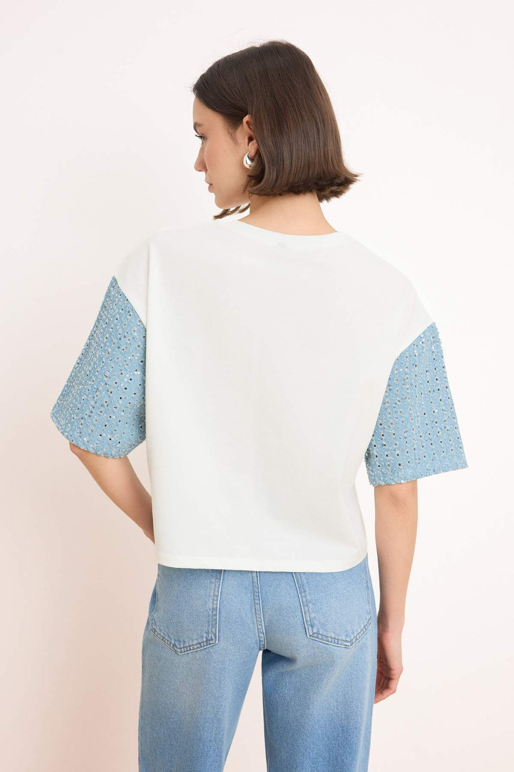 Ekru Denim Dokuma Detayl? Regular/Normal Kal?p Orme T-Shirt TWOSS26TS00223 - Trendyolmilla фото 4
