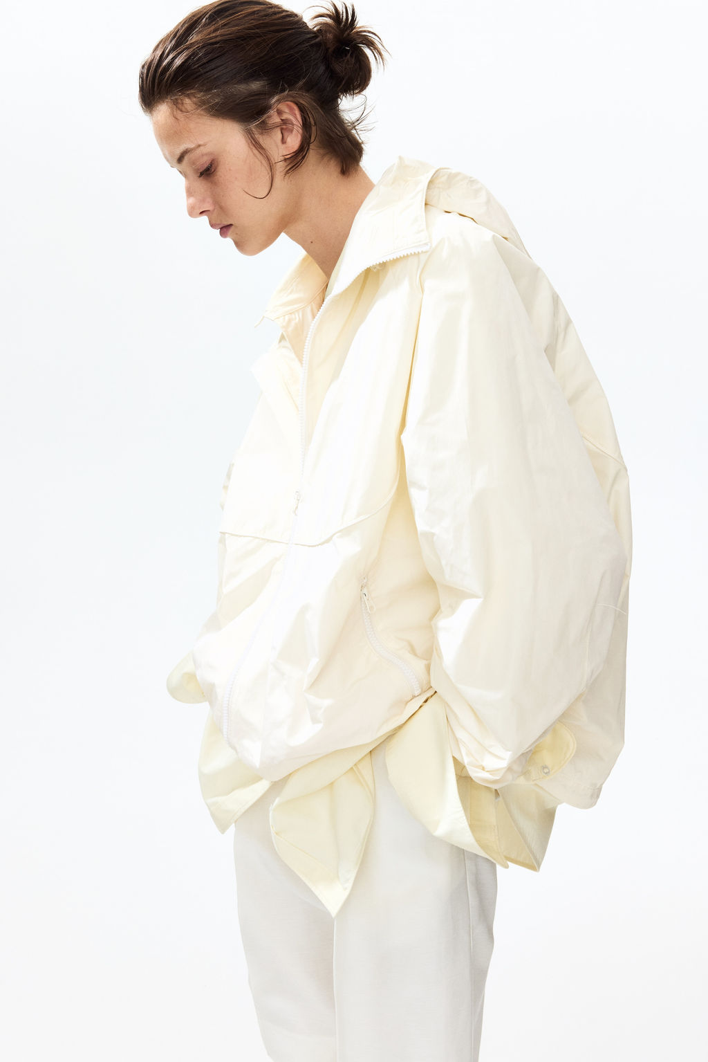 Chaqueta cortavientos con capucha - H&m фото 6