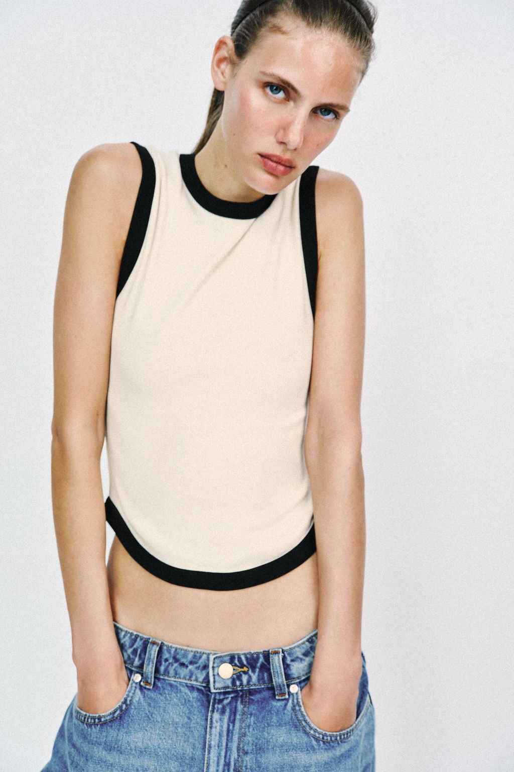 CAMISETA VIVOS CONTRASTE / Blanco roto - Zara фото 2