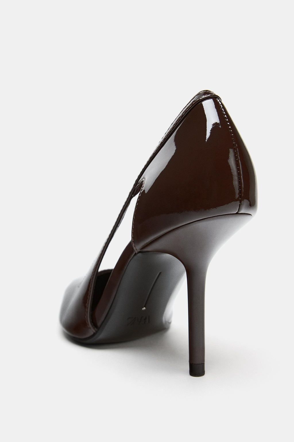 HIGH-HEEL SHOES WITH SIDE CUT-OUTS