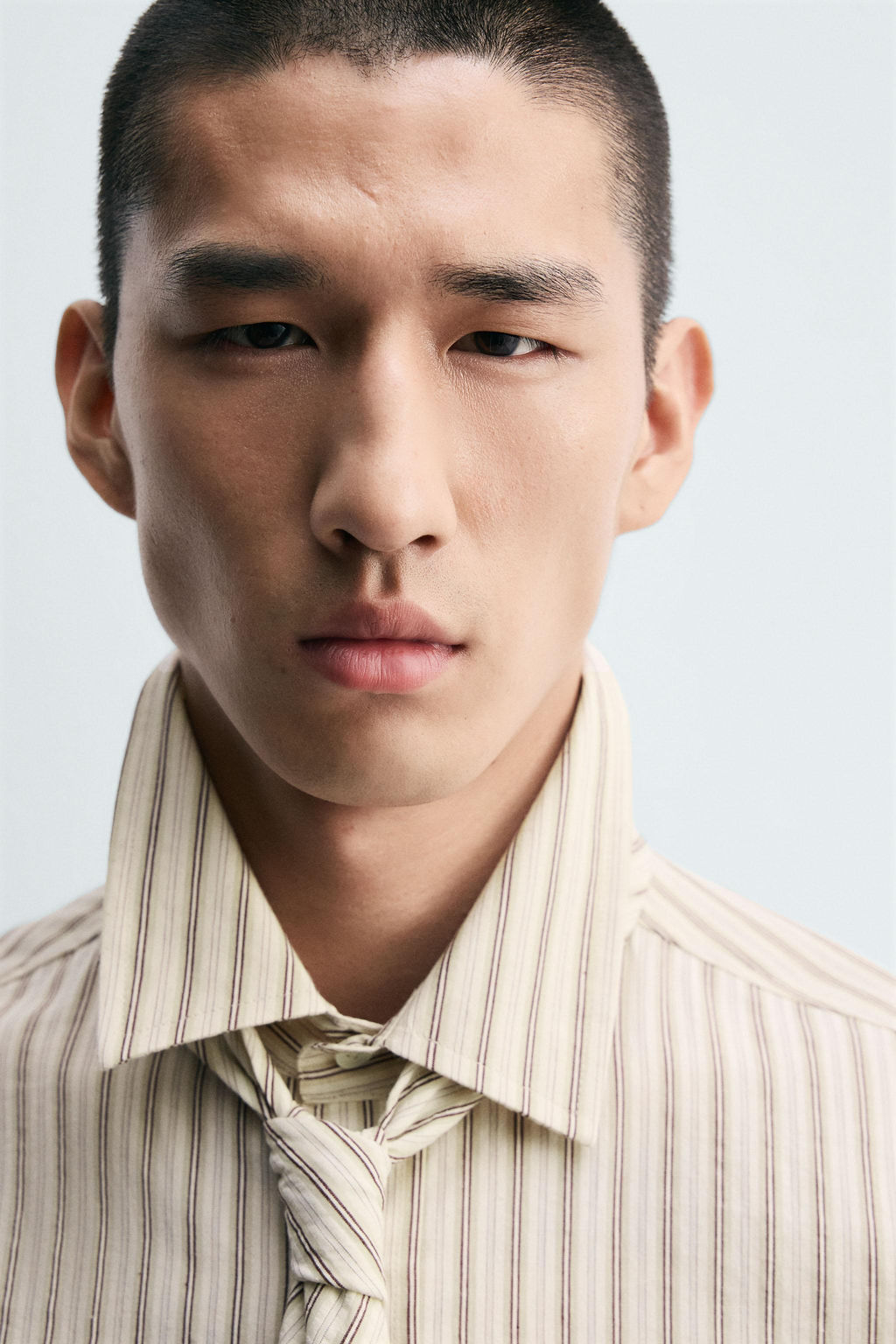 STRIPED SHIRT WITH CONTRAST TIE - Zara фото 5