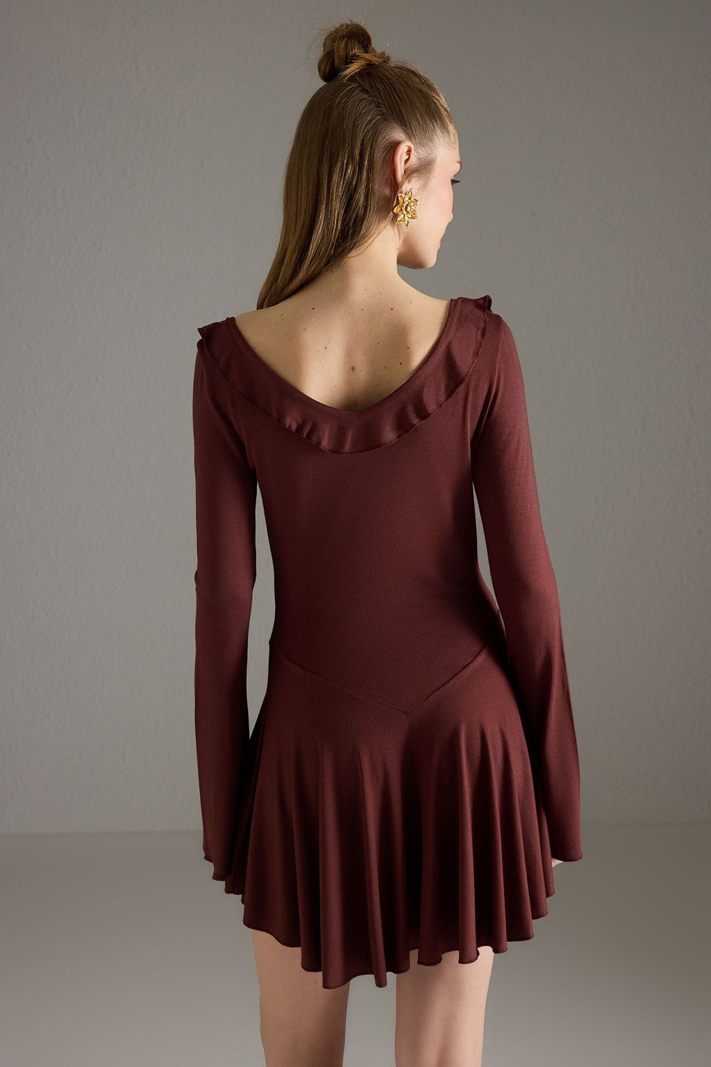 Trendyolmilla Kahverengi Orme Midi Volanl? Plaj Elbisesi TBESS25EL00130  фото 5