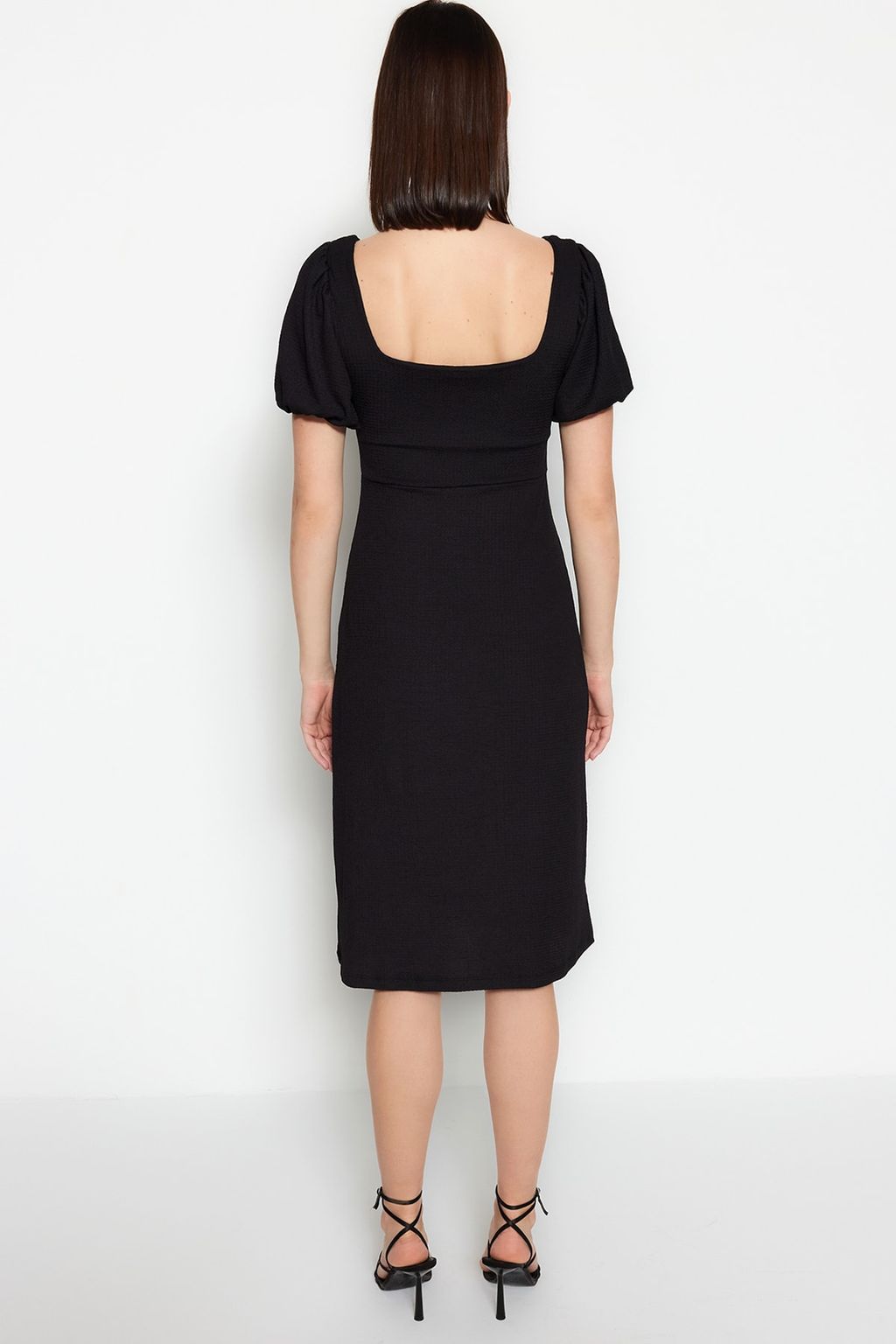 TRENDYOLMILLA Siyah Kare Yaka Balon Kol A-Line Y?rtmac Detayl? Burumcuk/Dokulu Midi Orme Elbise TWOSS23EL01533  фото 6