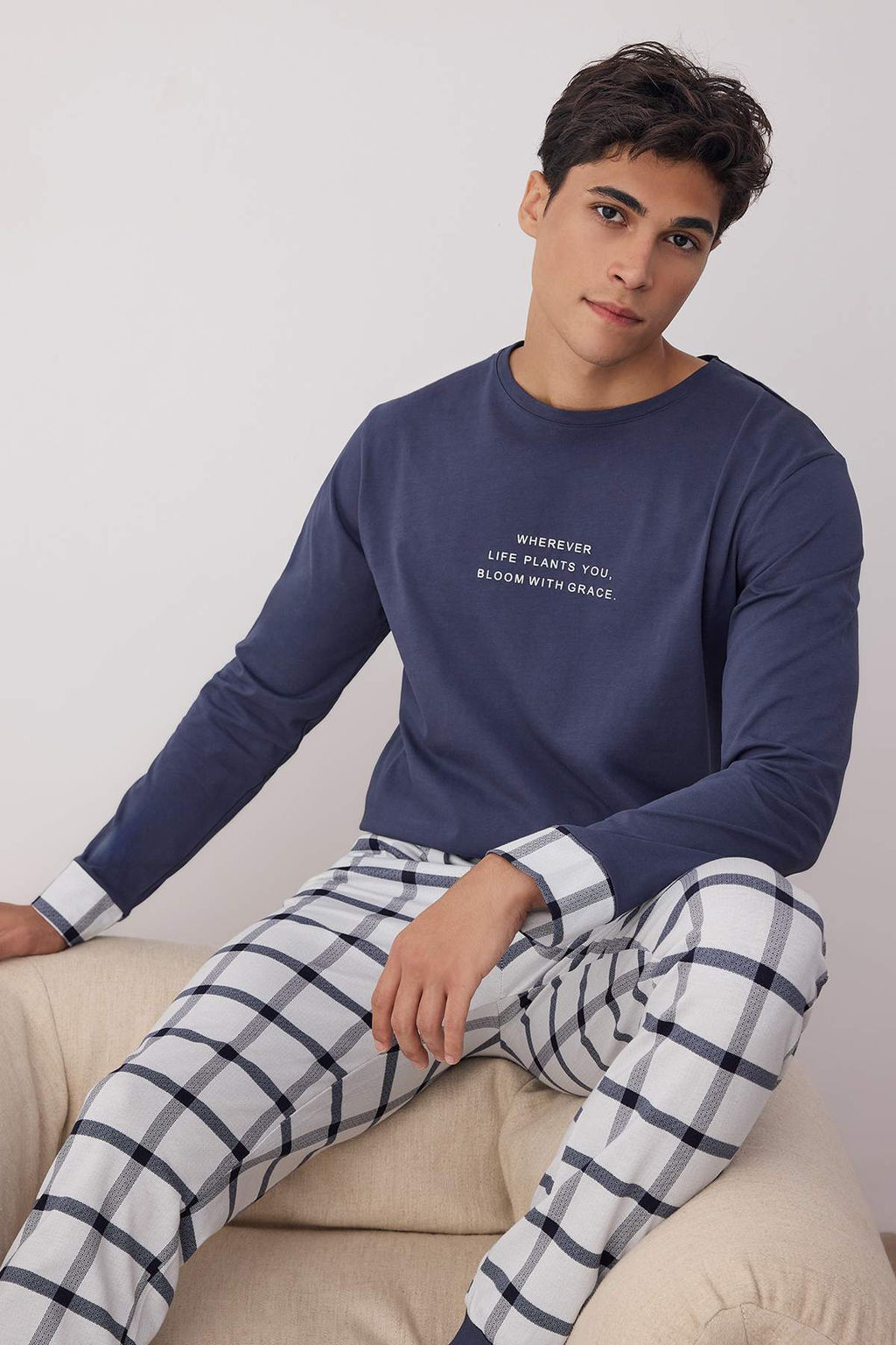 TRENDYOL MAN Lacivert Orme Pijama Tak?m? TMNAW25PT00071