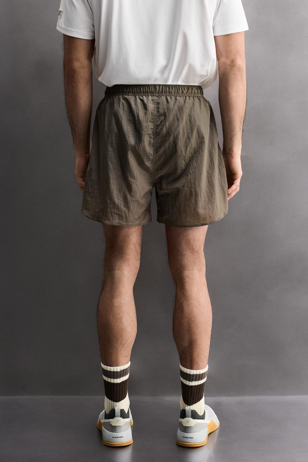 PANTALONES CORTOS 2 EN 1 TRAINING / Marr?n