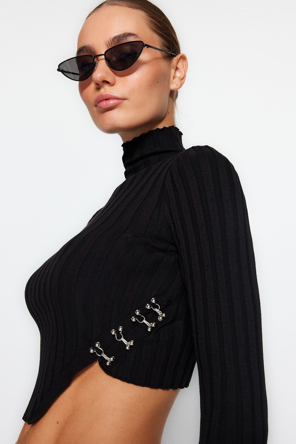 Siyah Merserize Gorunumlu Super Crop Dik Yaka Triko Body Kazak TWOAW24KZ00264 - Trendyolmilla фото 3