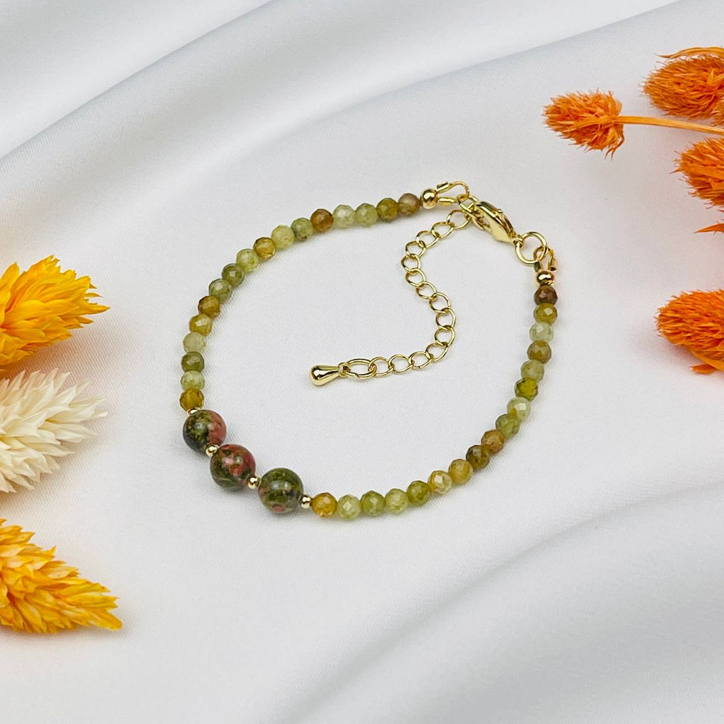 Браслет из Гроссуляра зеленый гранат и Унакита - Радуга самоцветов фото 2