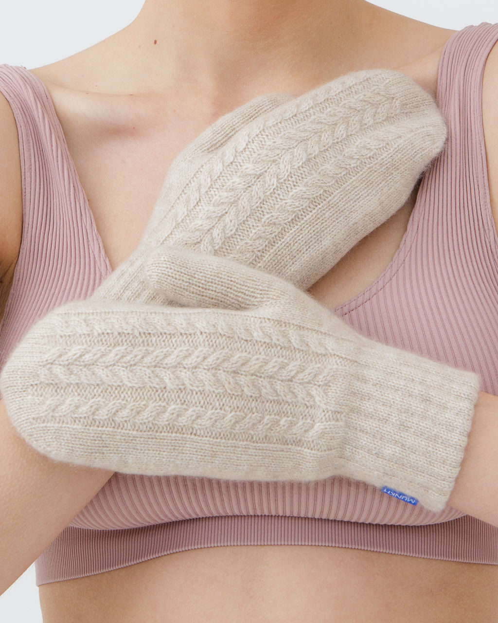 Варежки из кашемира 30120 бежевые