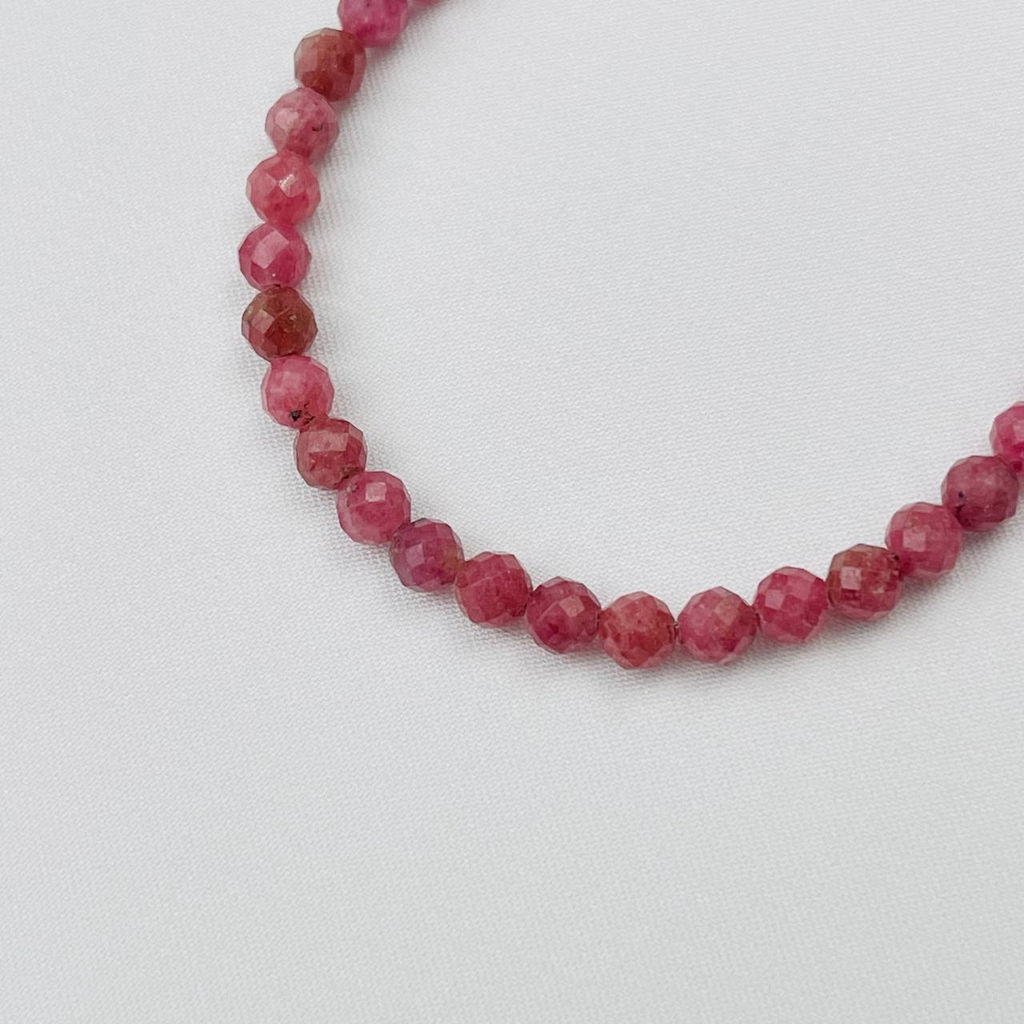 Браслет из Родонита