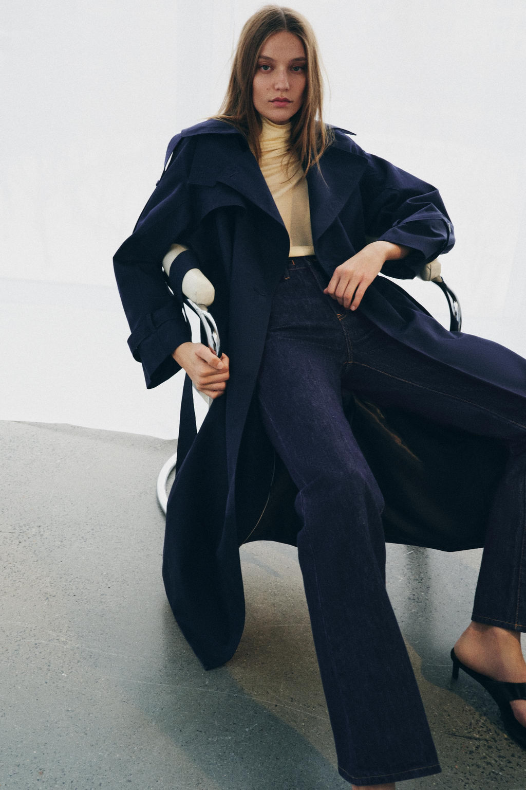 JEANS ZW COLLECTION FLARE TIRO ALTO / Azul - Zara фото 5