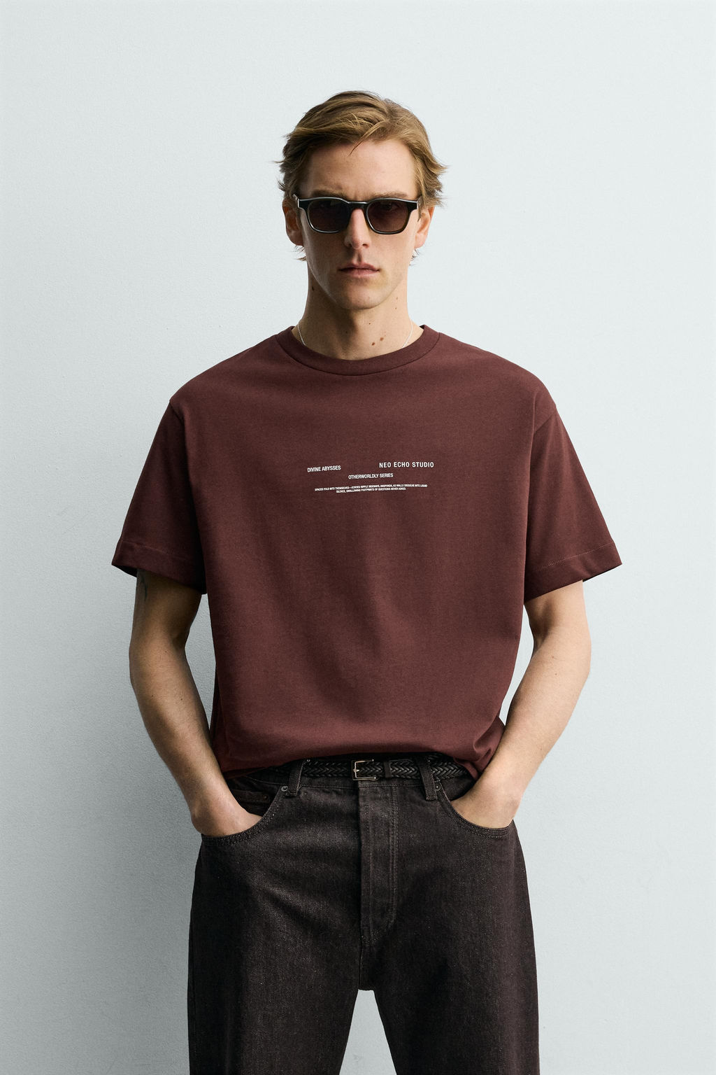 CAMISETA RELAXED FIT GR?FICO CUADRO / Burgundy