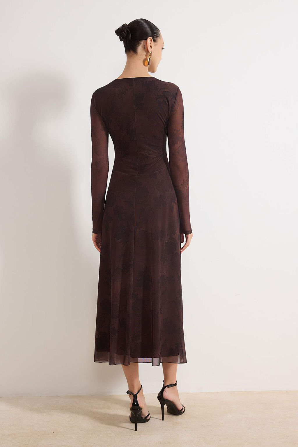 Kahverengi Soyut Buzgu / Drape Maxi Orme Elbise TWOAW25EL00408