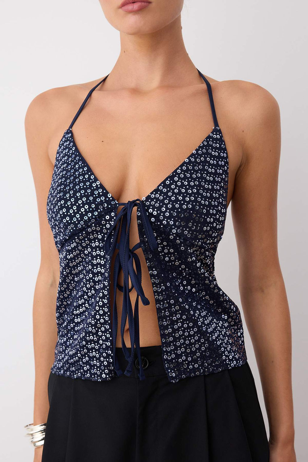 Lacivert Par?lt?l? Baglama Detayl? Party Bluz TPRAW26BZ00023