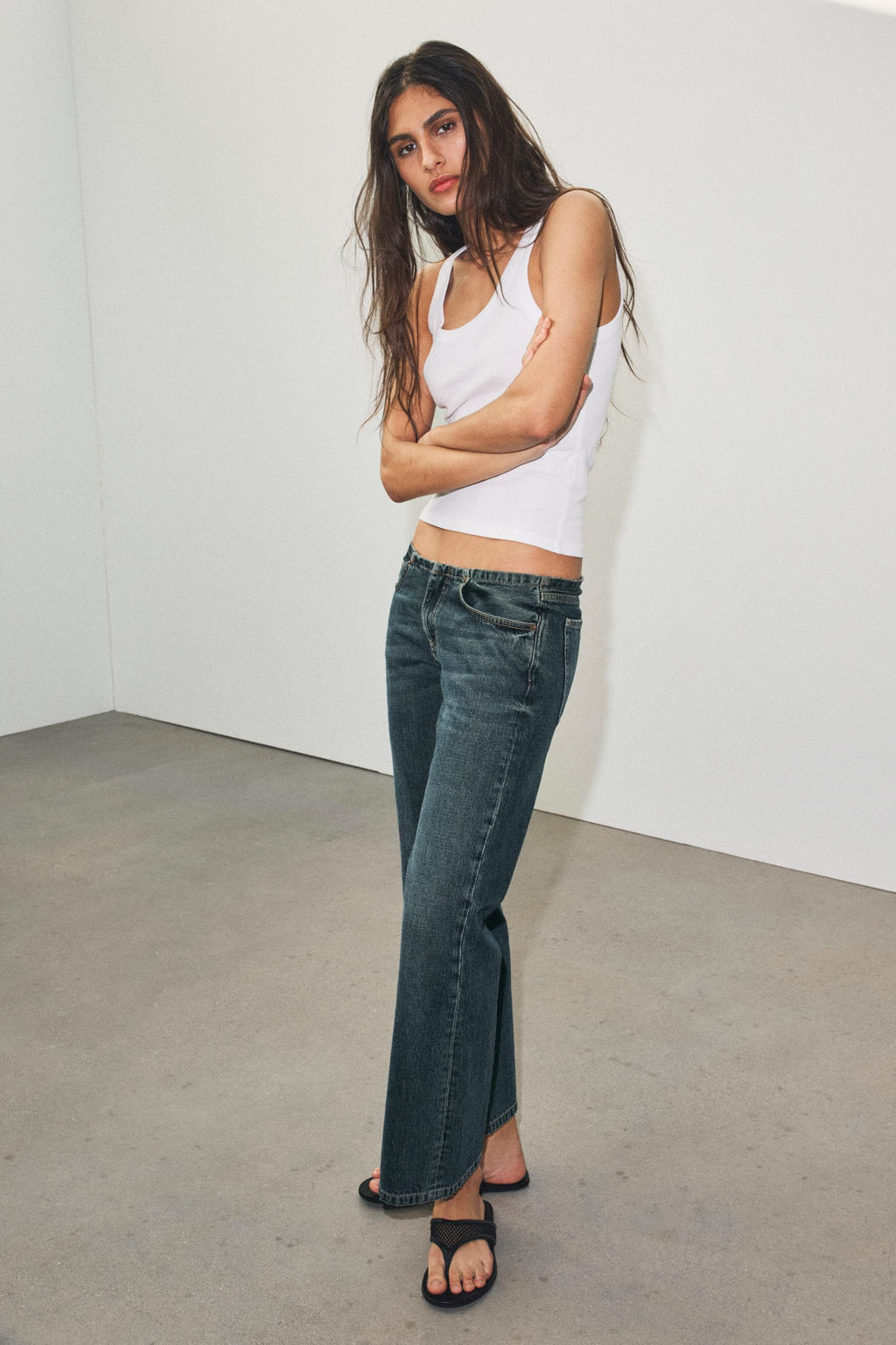 TRF LOW-RISE JEANS - Zara фото 3