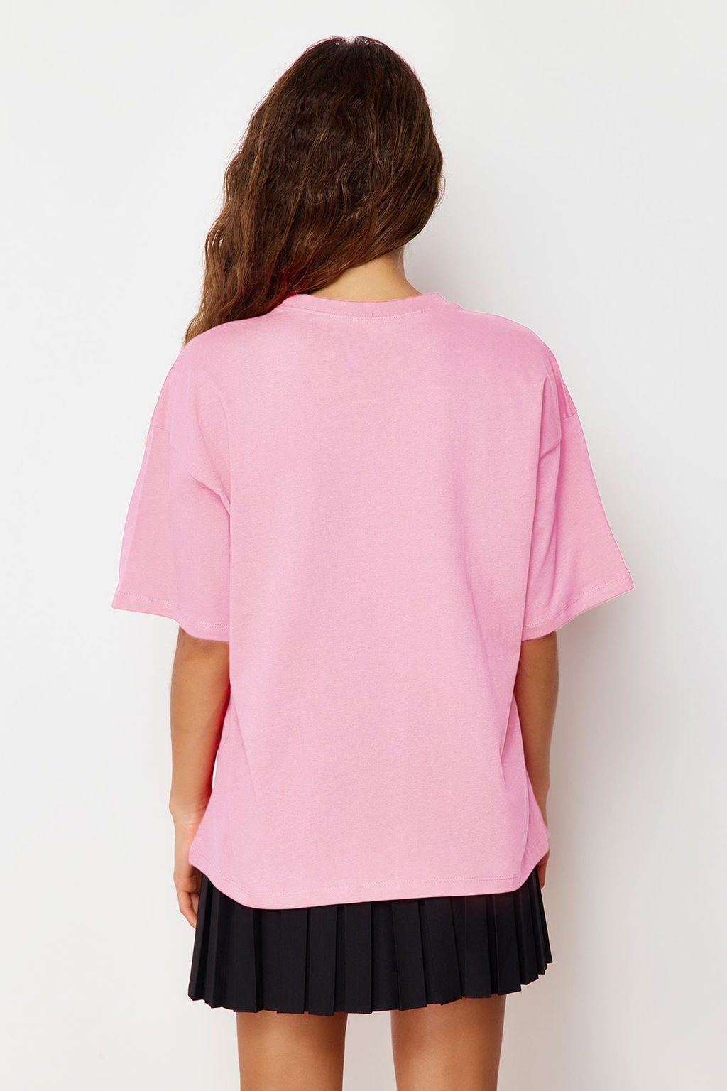 TRENDYOLMILLA Ekru %100 Pamuk Premium Oversize/Genis Kal?p Bisiklet Yaka Orme T-Shirt TWOSS23TS00040  фото 66