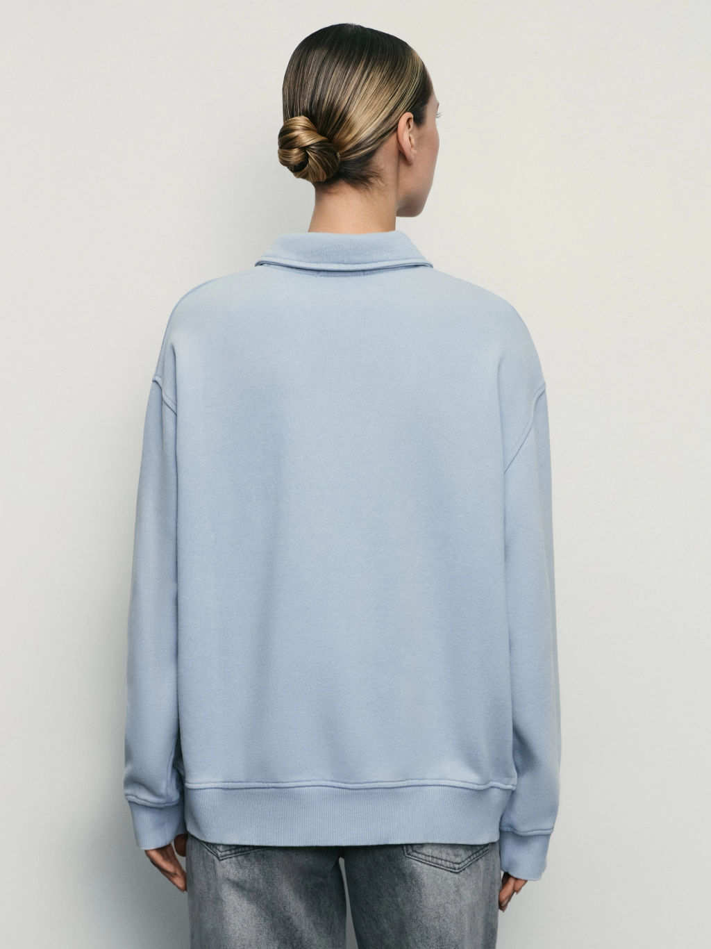 Свитшот с отложным воротником и вышивкой / Zarina  фото 5